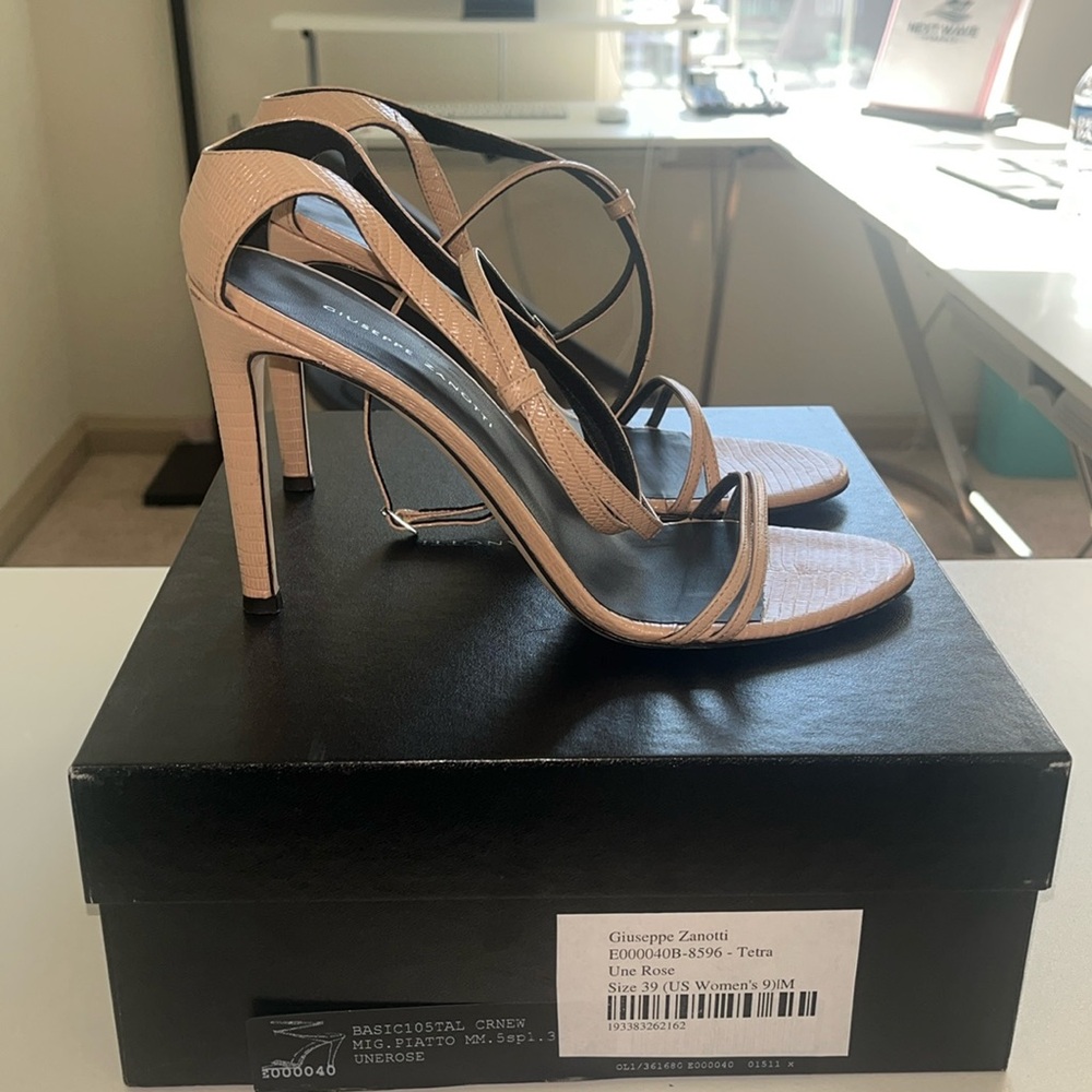 š¤GUISEPPE ZANOTTI worn but priced greatly tetra size 39 - Picture 2 of 6